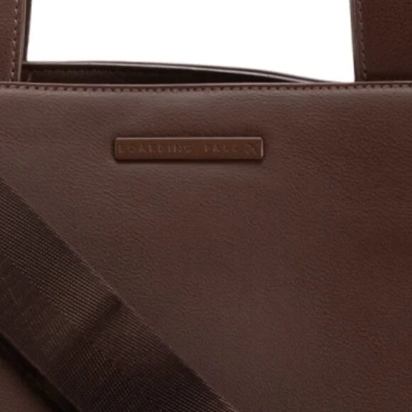 BOARDING PASS 20in Triple Compartment Tote With Trolley Sleeve